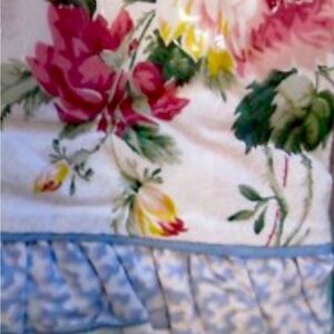 VINTAGE WAVERLY QUEEN BELLE RIVE SHEET SET